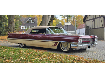 Descapotable CADILLAC