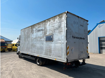 Furgoneta caja cerrada MAN VW-MAN LO2 Koffer Schlafkabine MAN VW-MAN LO2 Koffer Schlafkabine: foto 5 Furgoneta caja cerrada MAN VW-MAN LO2 Koffer Schlafkabine MAN VW-MAN LO2 Koffer Schlafkabine: foto 5