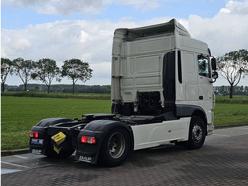 Cabeza tractora DAF XF 480 SPACECAB SKIRTS: foto 3