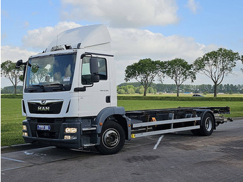 Camión portacontenedore/ Intercambiable MAN 12.250 TGM LL AIRCO TAILLIFT: foto 2