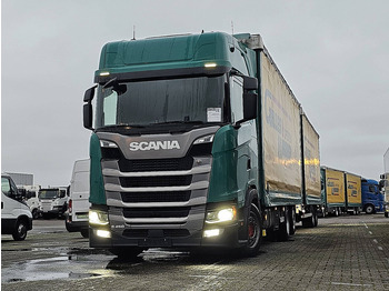Camión lona SCANIA S 450