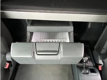 Grua de remolque autos MAN TGL 8.220 Euro6 Klimaaut. NAVI AHK el.Seilwinde: foto 4