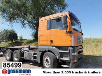 Construcción de carreteras MAN TGA 26.430