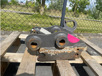 Cizalla de demolición para Maquinaria de construcción SMP S30 | HALF-AUTO QUICK COUPLER | SNELWISSEL | VOLVO EC18: foto 2