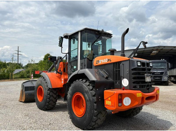 Cargadora de ruedas HITACHI
