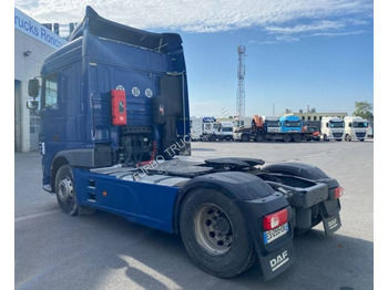 Cabeza tractora DAF XF 480: foto 4