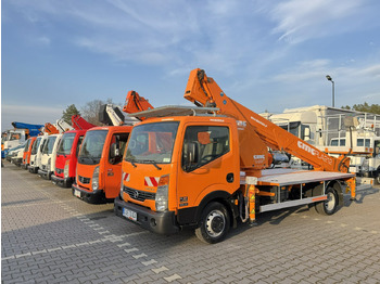 Camión con plataforma elevadora NISSAN