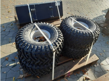 Neumático para Maquinaria de construcción GiANT Reifensatz SK201D 22x11-8: foto 3