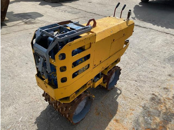 Mini compactadora
