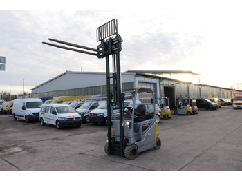 Carretilla elevadora transportable STILL RX20