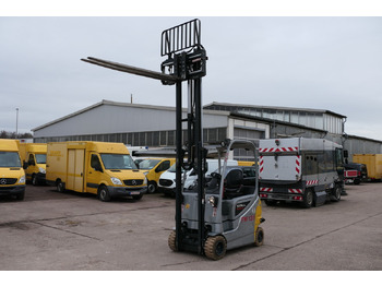 Carretilla elevadora transportable STILL RX20