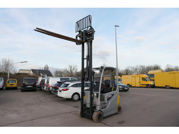 Carretilla elevadora transportable STILL RX20