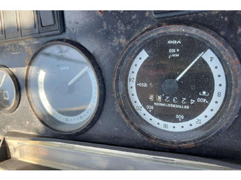 Tractor Steyr 8320: foto 4