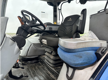 Tractor New Holland T7.210: foto 4