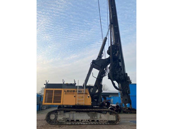 Martillo de hinca de pilotes LIEBHERR