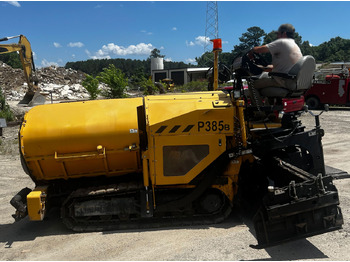 Pavimentadora de asfalto