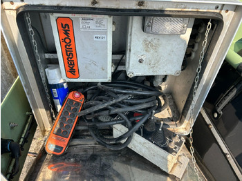 Semirremolque portacontenedore/ Intercambiable Hammar 195 HC / 20 ft, 2 x 20 ft 40 ft HC, power pack Diesel, Wireless controller 2 x, telescopic chassis: foto 5 Semirremolque portacontenedore/ Intercambiable Hammar 195 HC / 20 ft, 2 x 20 ft 40 ft HC, power pack Diesel, Wireless controller 2 x, telescopic chassis: foto 5