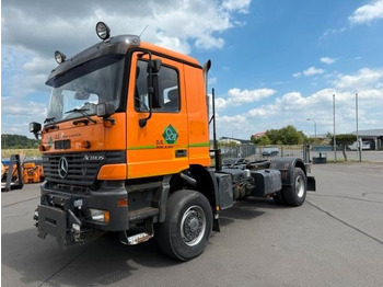 Camión chasis MERCEDES-BENZ Actros 2031