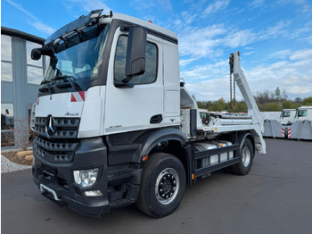 Camión volquete MERCEDES-BENZ Arocs
