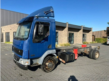 Camión chasis DAF LF 220