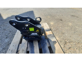 Leasing para Rädlinger Tilt 390 HS 01 MS 03 1- 2,8t Powertilt Lehnhoff JCB Rädlinger Tilt 390 HS 01 MS 03 1- 2,8t Powertilt Lehnhoff JCB: foto 1 Leasing para Rädlinger Tilt 390 HS 01 MS 03 1- 2,8t Powertilt Lehnhoff JCB Rädlinger Tilt 390 HS 01 MS 03 1- 2,8t Powertilt Lehnhoff JCB: foto 1