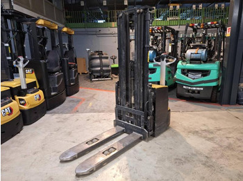 Apilador Caterpillar NSP16N2: foto 3