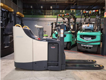 Apilador Crown DT3040: foto 3