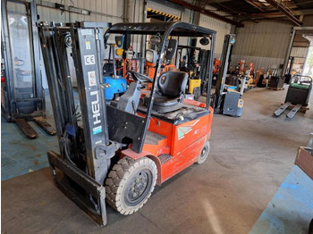 Carretilla elevadora eléctrica HELI