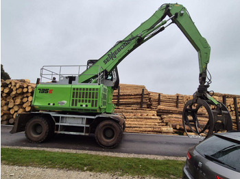 Manipulador de materiales SENNEBOGEN
