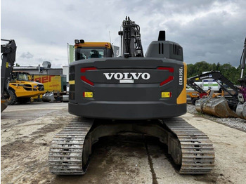 Excavadora de cadenas Volvo ECR235EL: foto 5