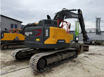 Excavadora de cadenas Volvo ECR235EL: foto 2