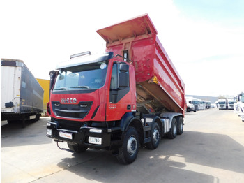 Camión volquete IVECO Trakker