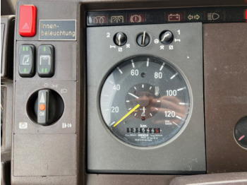 Leasing para Mercedes-Benz 711 D-KA 4x2 711 D-KA 4x2, Standklima, 11-Sitze, 2 x on stock Mercedes-Benz 711 D-KA 4x2 711 D-KA 4x2, Standklima, 11-Sitze, 2 x on stock: foto 3 Leasing para Mercedes-Benz 711 D-KA 4x2 711 D-KA 4x2, Standklima, 11-Sitze, 2 x on stock Mercedes-Benz 711 D-KA 4x2 711 D-KA 4x2, Standklima, 11-Sitze, 2 x on stock: foto 3