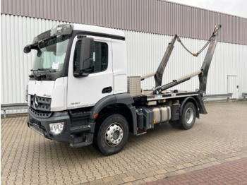Camión portacontenedor de cadenas MERCEDES-BENZ Arocs 1830