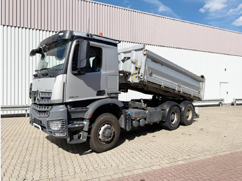 Camión volquete MERCEDES-BENZ Arocs 2643