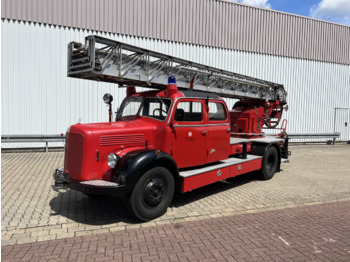 Camión de bomberos MERCEDES-BENZ