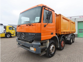 Camión volquete Mercedes-Benz Actros 3240 Manual, steel dumper! Great condition!: foto 5 Camión volquete Mercedes-Benz Actros 3240 Manual, steel dumper! Great condition!: foto 5