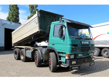 Camión volquete SCANIA P113