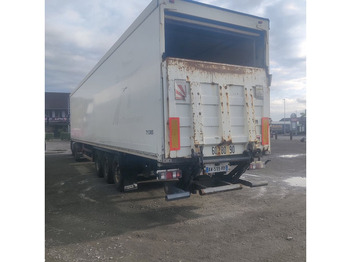 Semirremolque caja cerrada Schmitz Cargobull SKI 24: foto 3 Semirremolque caja cerrada Schmitz Cargobull SKI 24: foto 3