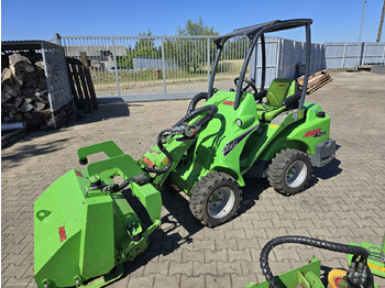 Minicargadora AVANT