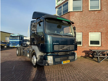 Camión chasis VOLVO FL 280