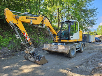 Excavadora de ruedas LIEBHERR A 910
