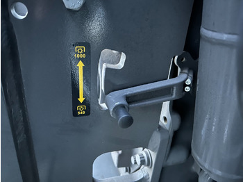 Tractor Valtra A85N: foto 4