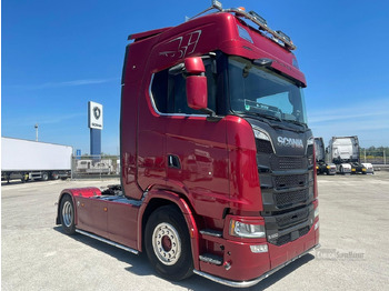 Cabeza tractora SCANIA S 520