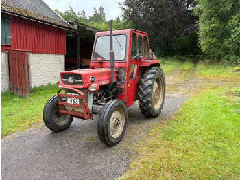 Tractor MASSEY FERGUSON 100 series