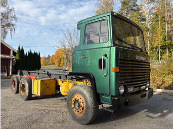 Camión portacontenedore/ Intercambiable SCANIA 141
