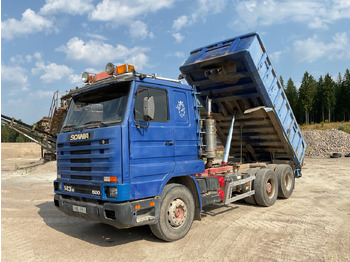 Camión volquete SCANIA R143