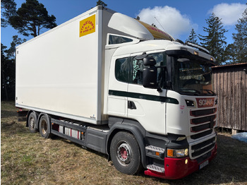 Camión caja cerrada SCANIA R 520