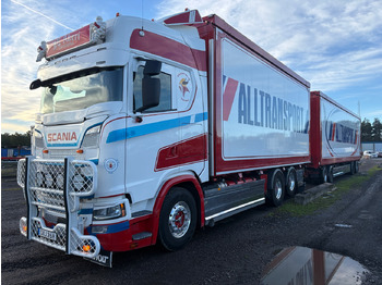 Camión SCANIA R 520