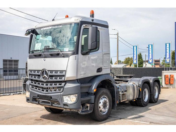 Cabeza tractora MERCEDES-BENZ Arocs 2645